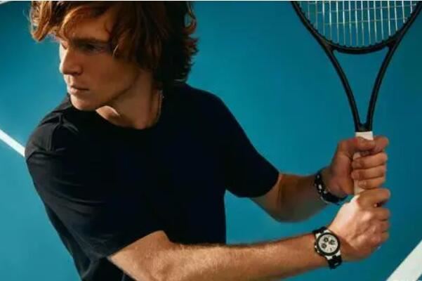 中占据了一 中占据了一