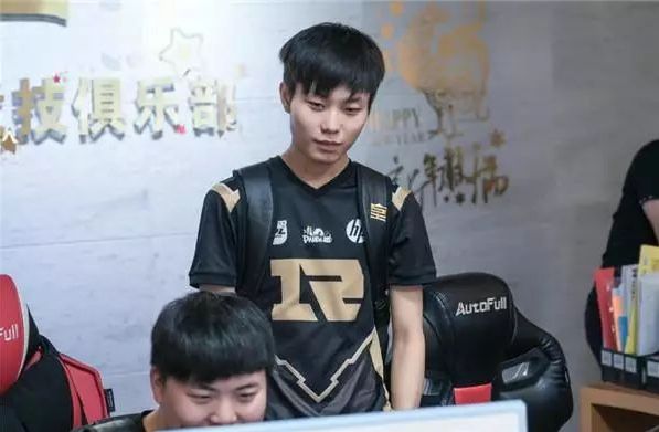 例的分析 例的分析