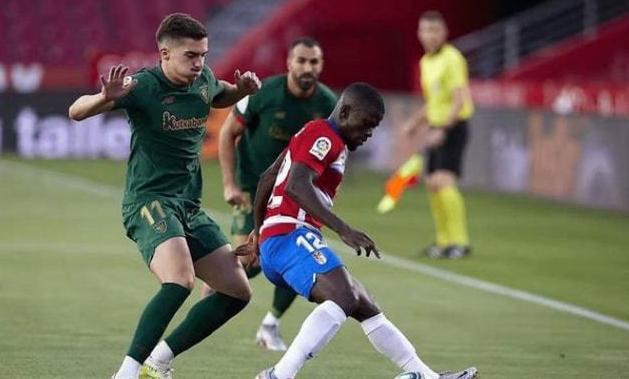 三层合成构 三层合成构